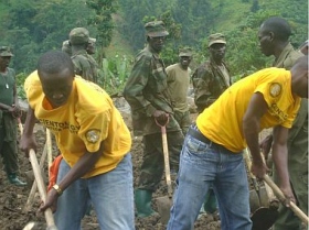 A kutatási és mentési akcióban részt vevő önkéntes lelkészek