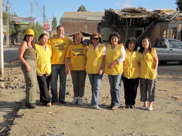 Az önkéntes lelkészek csapata Rancaguában (2010 márciusa).